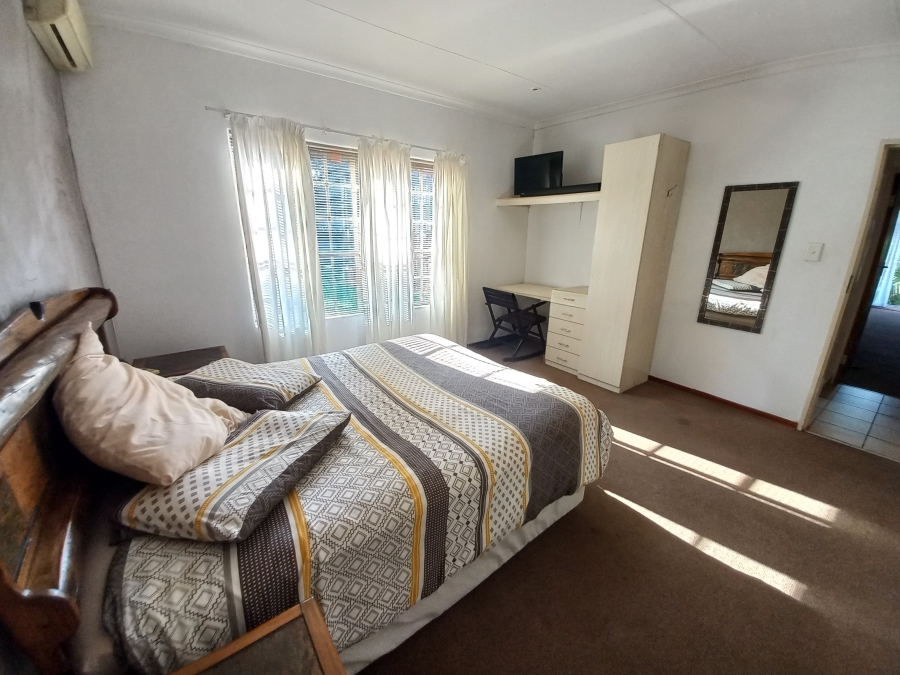 3 Bedroom Property for Sale in Safari Gardens North West